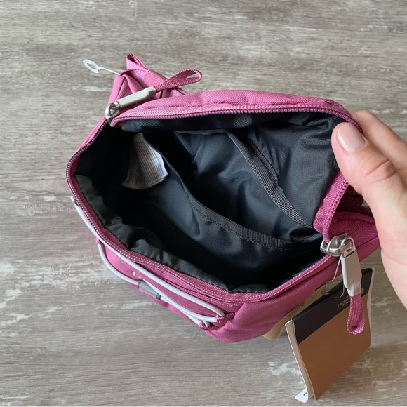 The North Face Jester Lumbar Pack/Fanny pack in Red Violet/TNF White (pink) - Picture 4 of 11